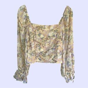 Promesa Pastel Cropped Floral Blouse